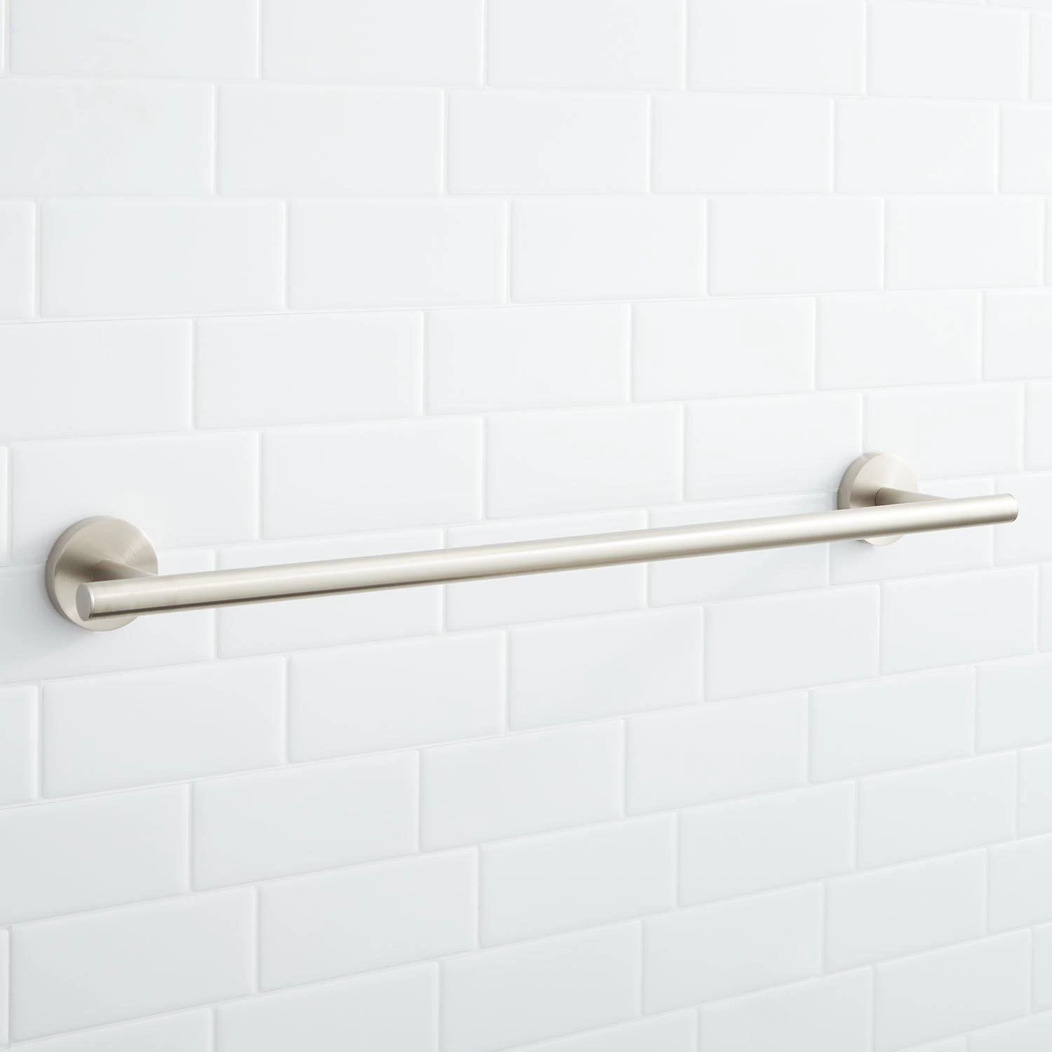 Exira Towel Bar - Image 4