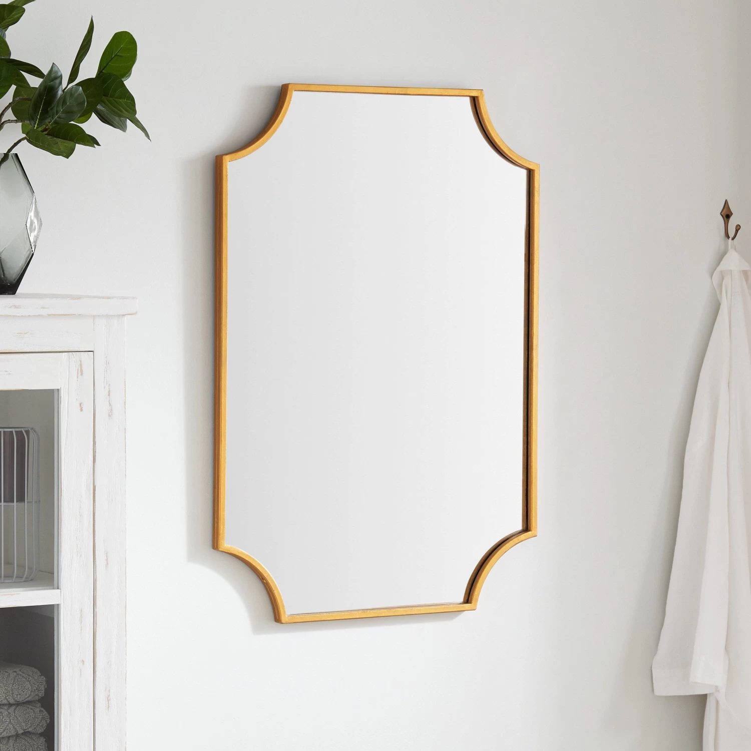 Ulric Decorative Vanity Mirror - Image 3