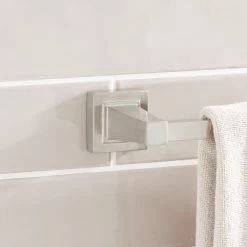Rigi Towel Bar