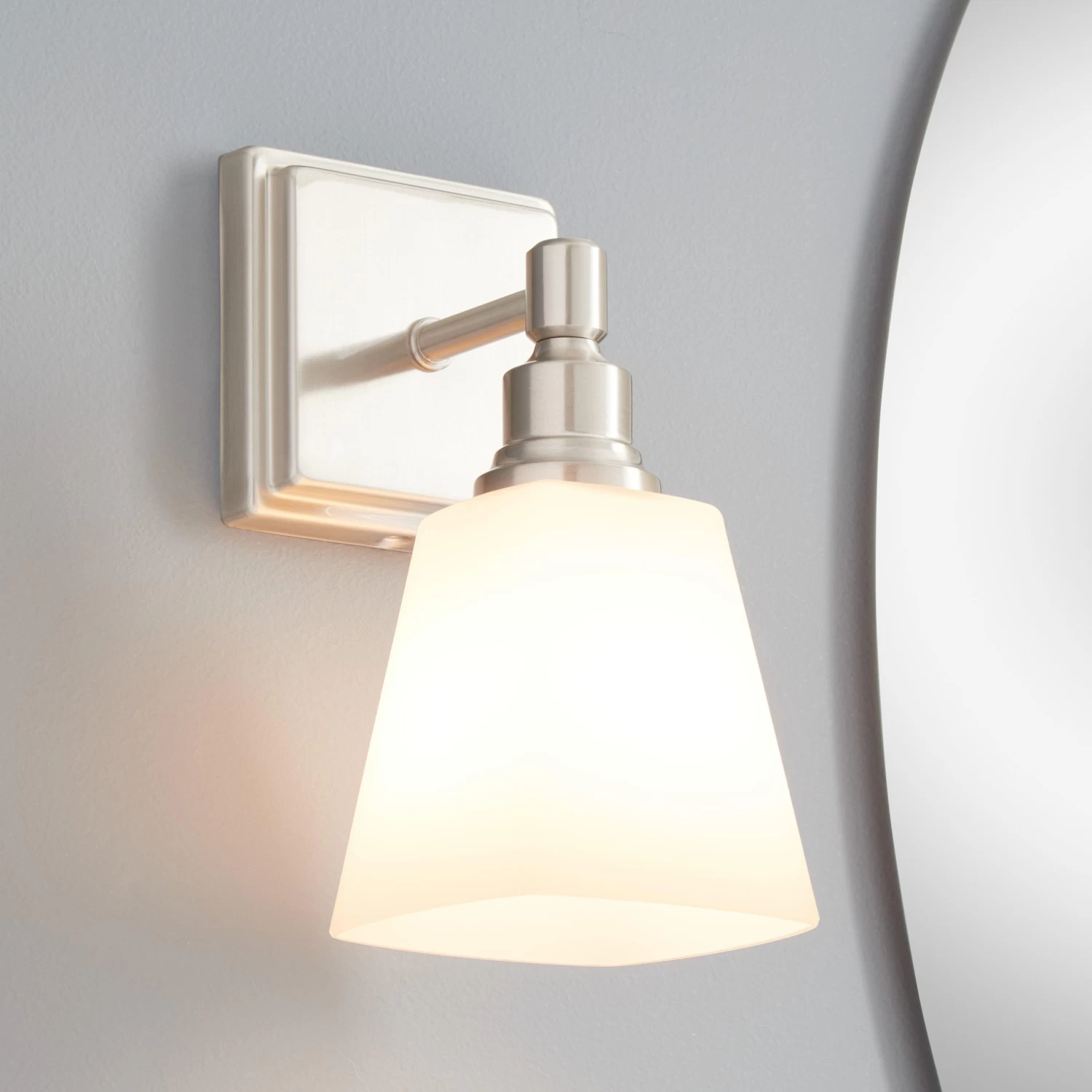 Leadwell Vanity Sconce Light - Image 2