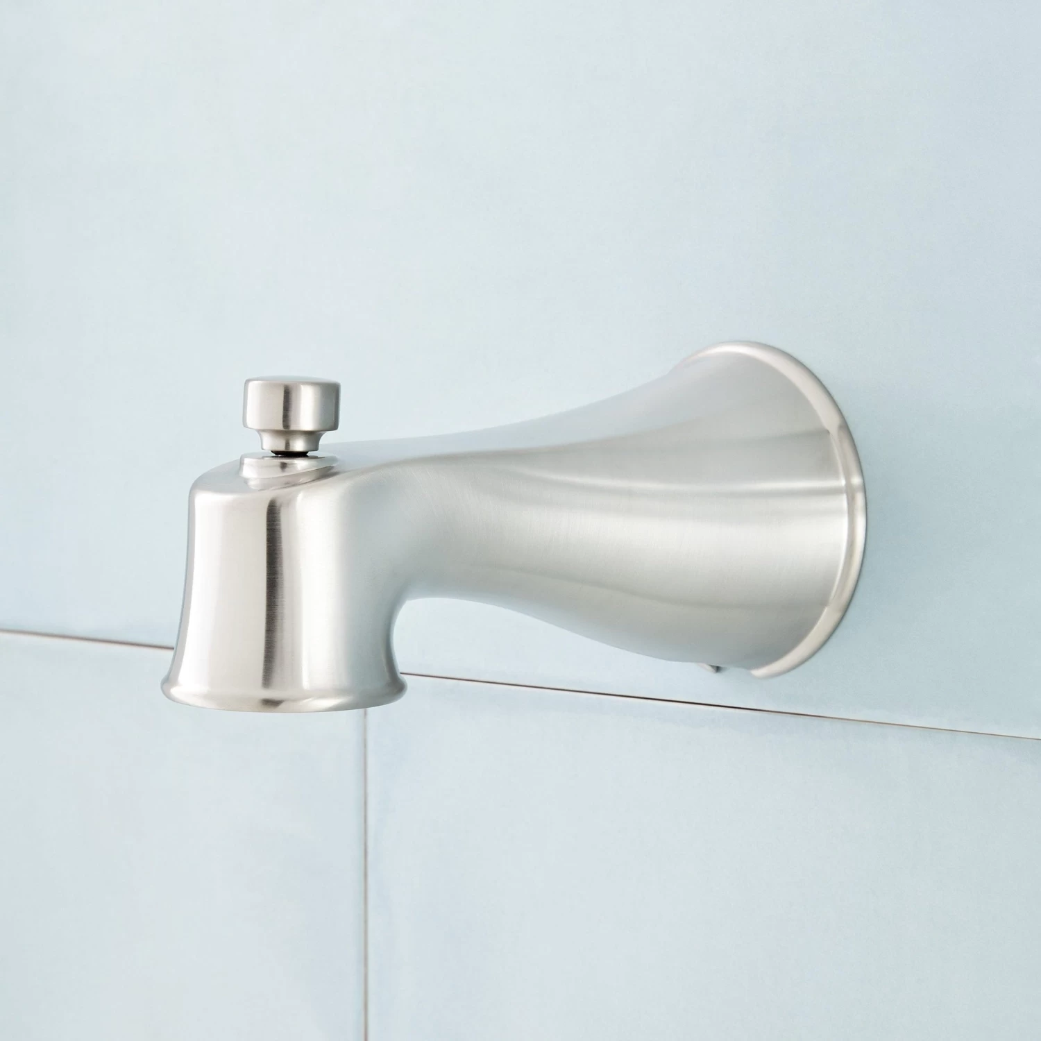 Pendleton Tub Spout With Diverter