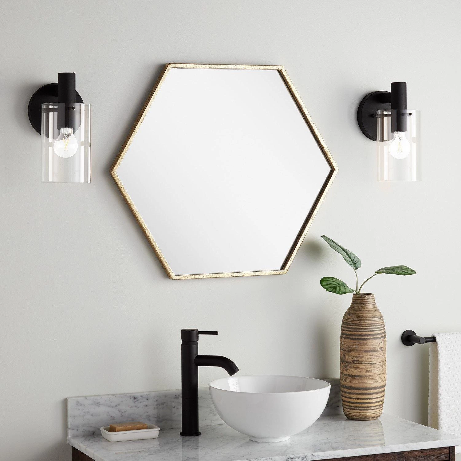 Sauma Hexagonal Decorative Vanity Mirror - Image 3