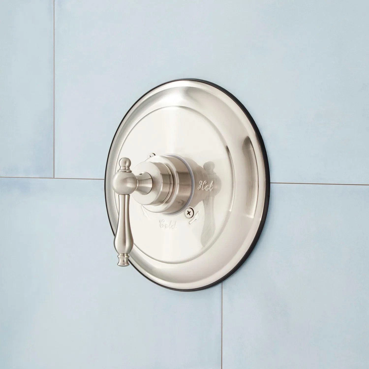 Windom Shower Set With Classic Lever Handle - Image 3